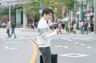 上班遇车祸能拿3份赔偿？保险这么买就对了